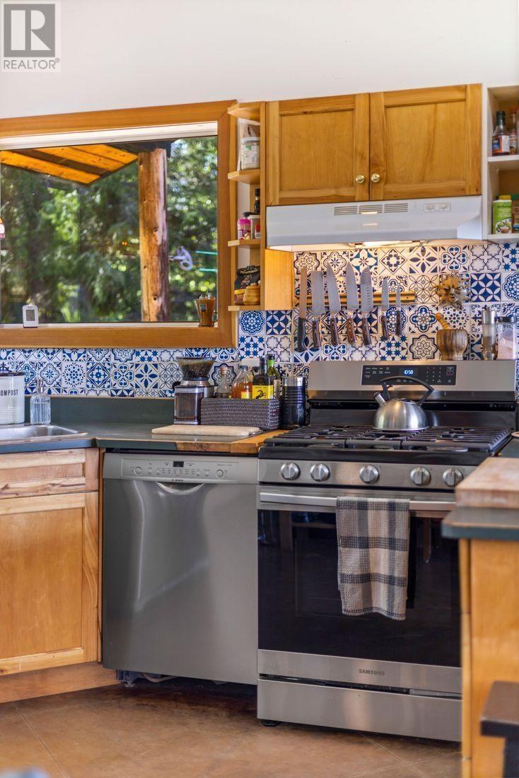 & 14506 Highway 3a Unit# 14504, Gray Creek, British Columbia  V0B 1S0 - Photo 13 - 10326954