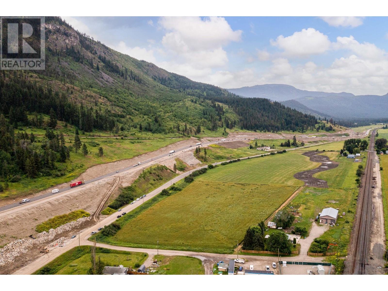 6189 Trans Canada Highway, Chase, British Columbia  V0E 1M1 - Photo 2 - 181469