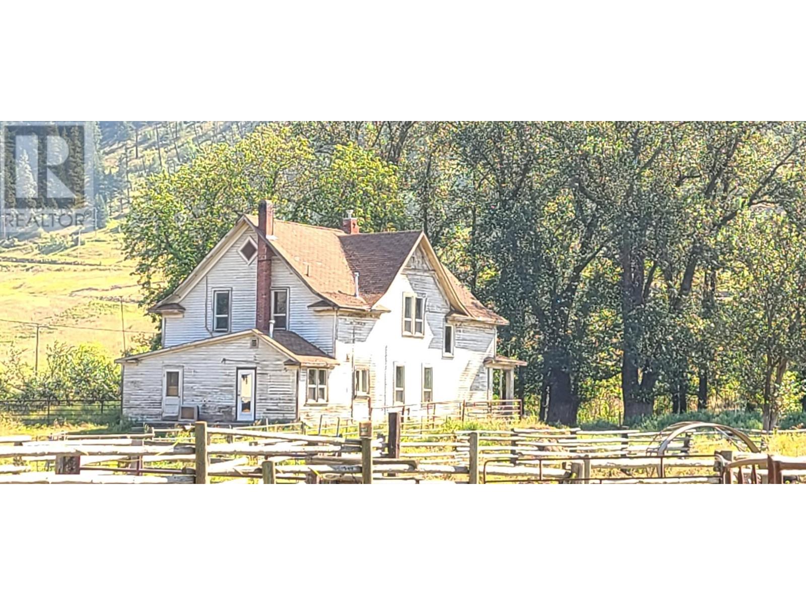 5649 Vla Road, Chase, British Columbia  V0E 1M1 - Photo 10 - 181473