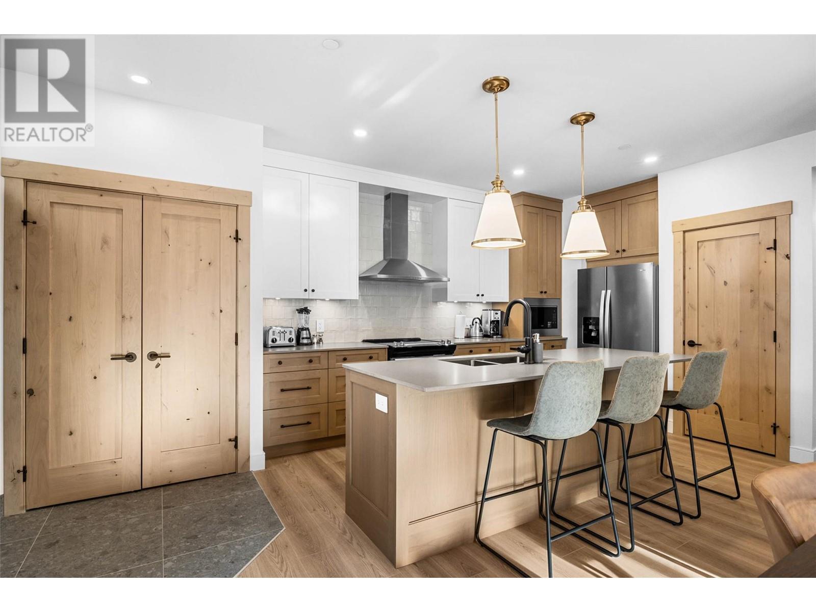 7005 Mcgillivray Lake Drive Unit# 10, Sun Peaks, British Columbia  V0E 5N0 - Photo 5 - 180772