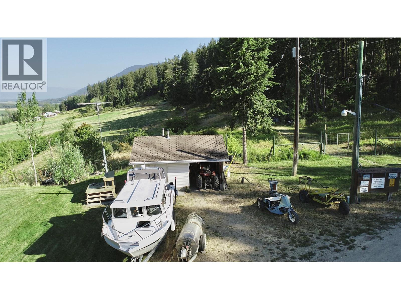 3423 3a Highway, Creston, British Columbia  V0B 1G8 - Photo 39 - 10327071