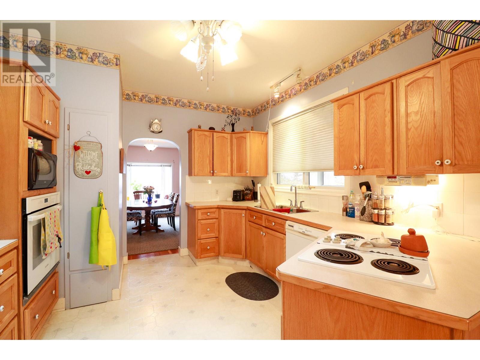 3045 Valleyview Road, Penticton, British Columbia  V2A 8W8 - Photo 5 - 10327970