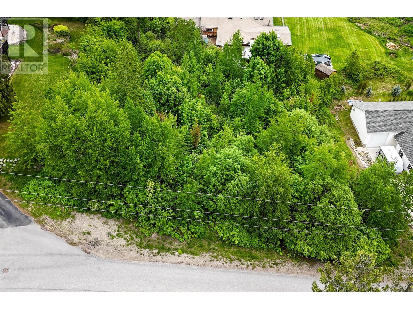 28 Evergreen Avenue, Fruitvale, British Columbia  V0G 1L0 - Photo 3 - 10328557