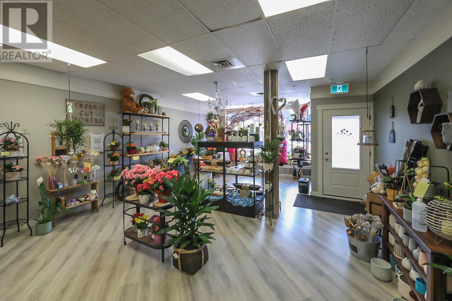 10122 & 10124 Main Street, Summerland, British Columbia  V0H 1Z0 - Photo 21 - 10329418