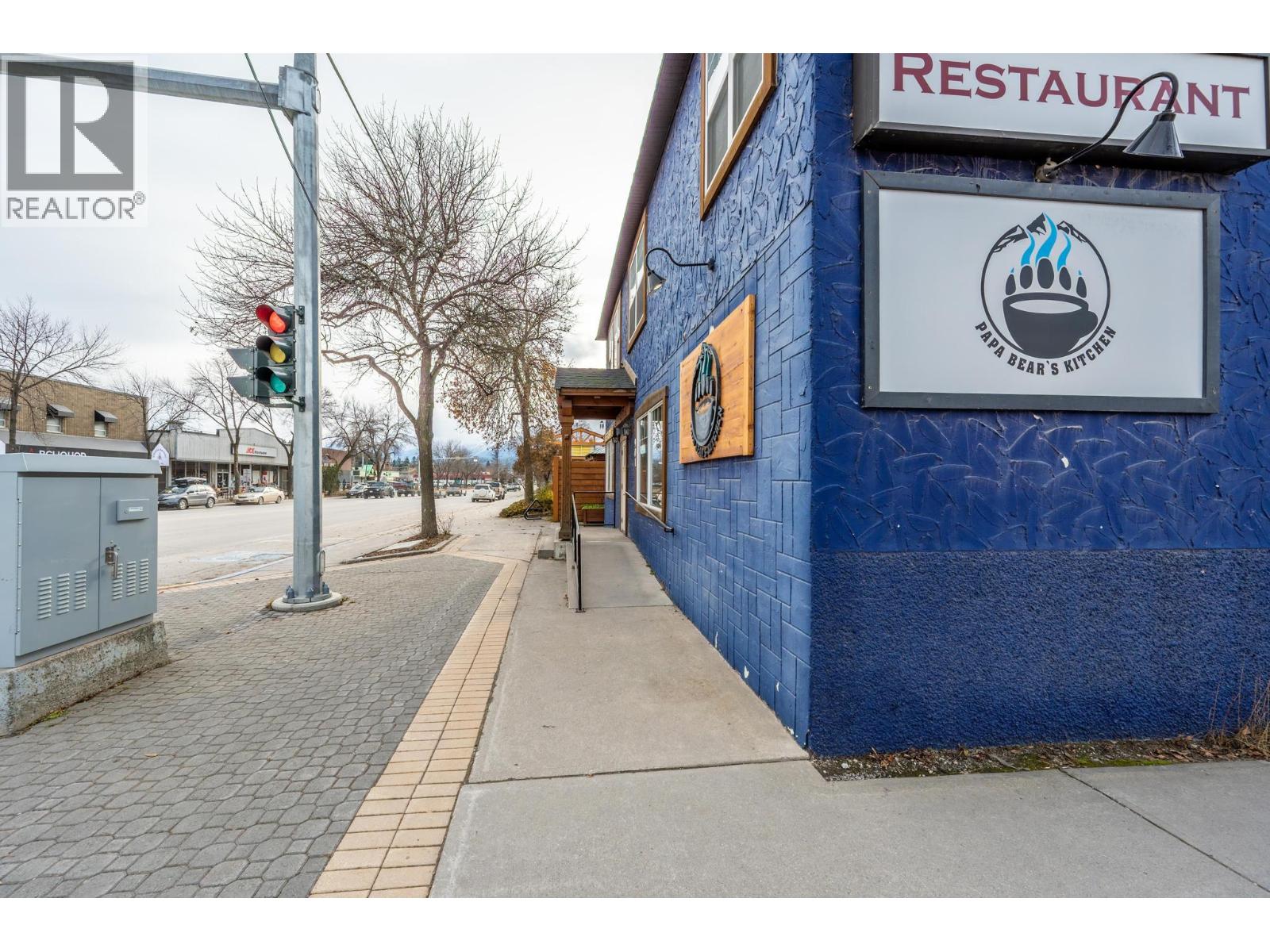 901 10th  S Avenue, Golden, British Columbia  V0A 1H0 - Photo 3 - 10329405