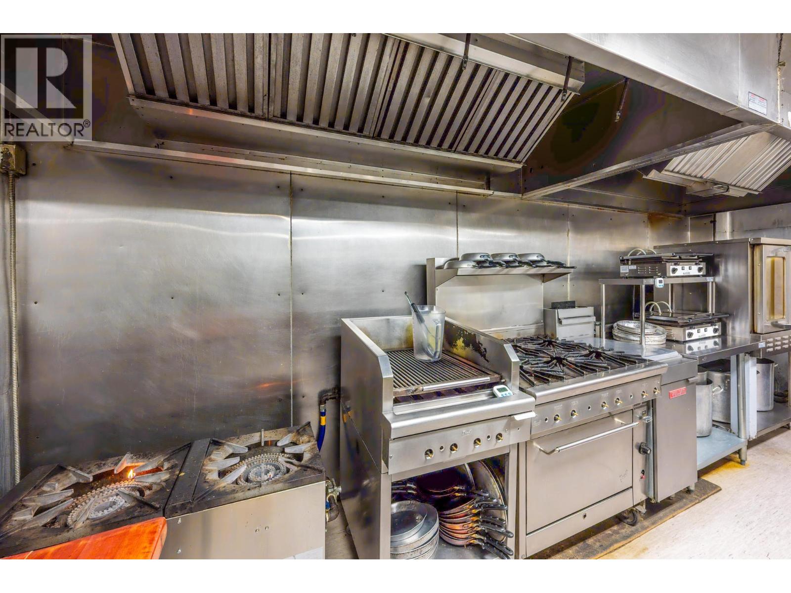 901 10th  S Avenue, Golden, British Columbia  V0A 1H0 - Photo 41 - 10329405