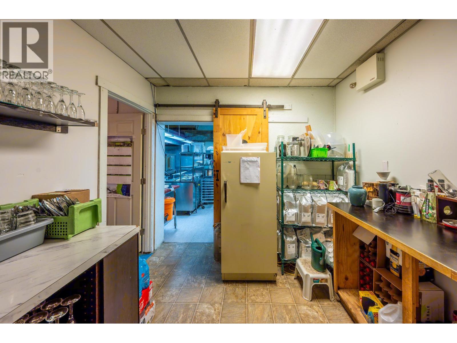 901 10th  S Avenue, Golden, British Columbia  V0A 1H0 - Photo 43 - 10329405