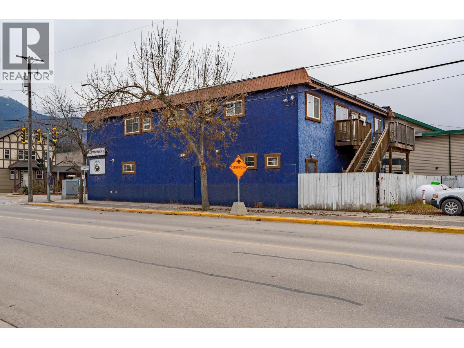 901 10th  S Avenue, Golden, British Columbia  V0A 1H0 - Photo 5 - 10329405