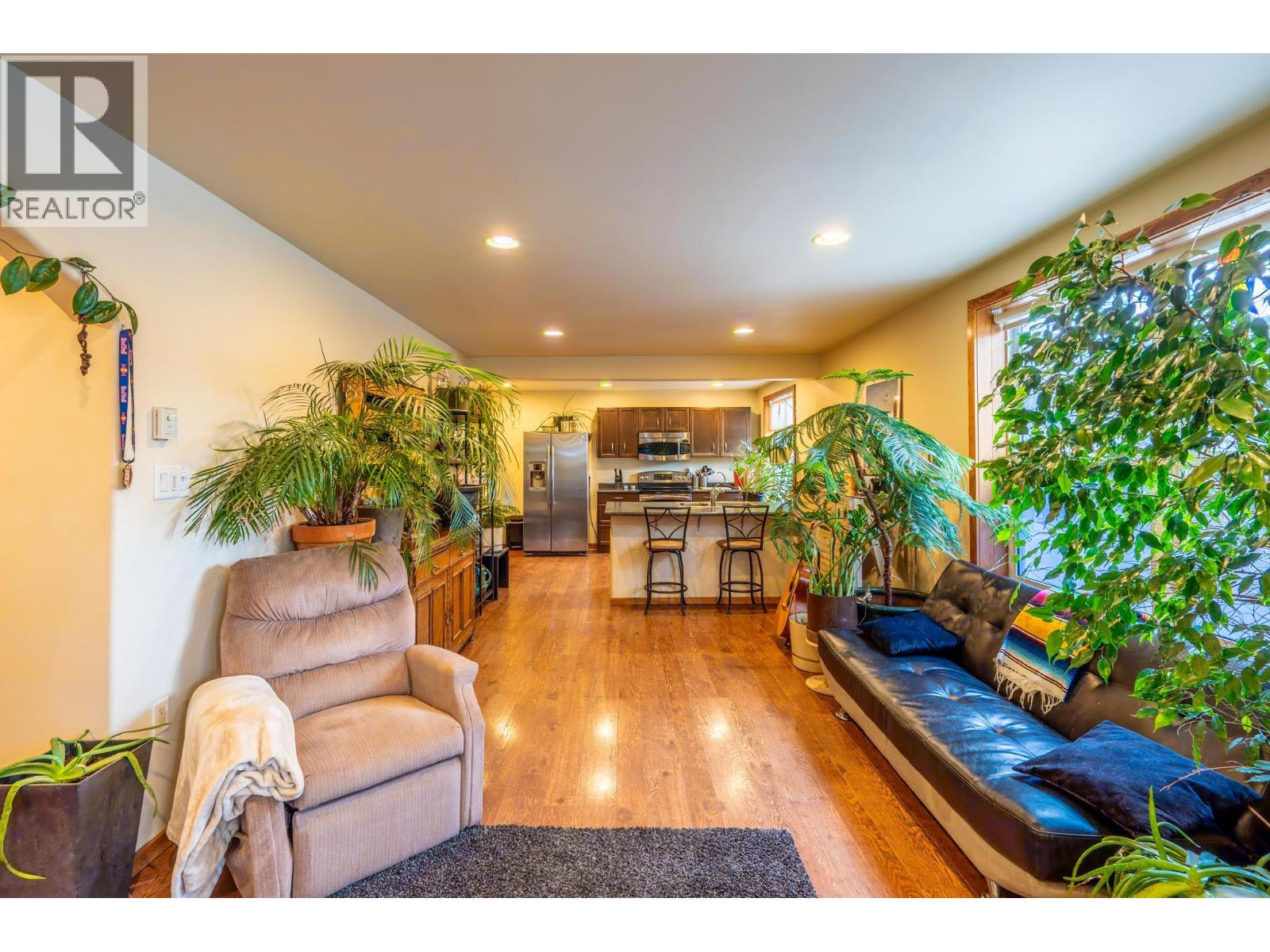 901 10th  S Avenue, Golden, British Columbia  V0A 1H0 - Photo 50 - 10329405