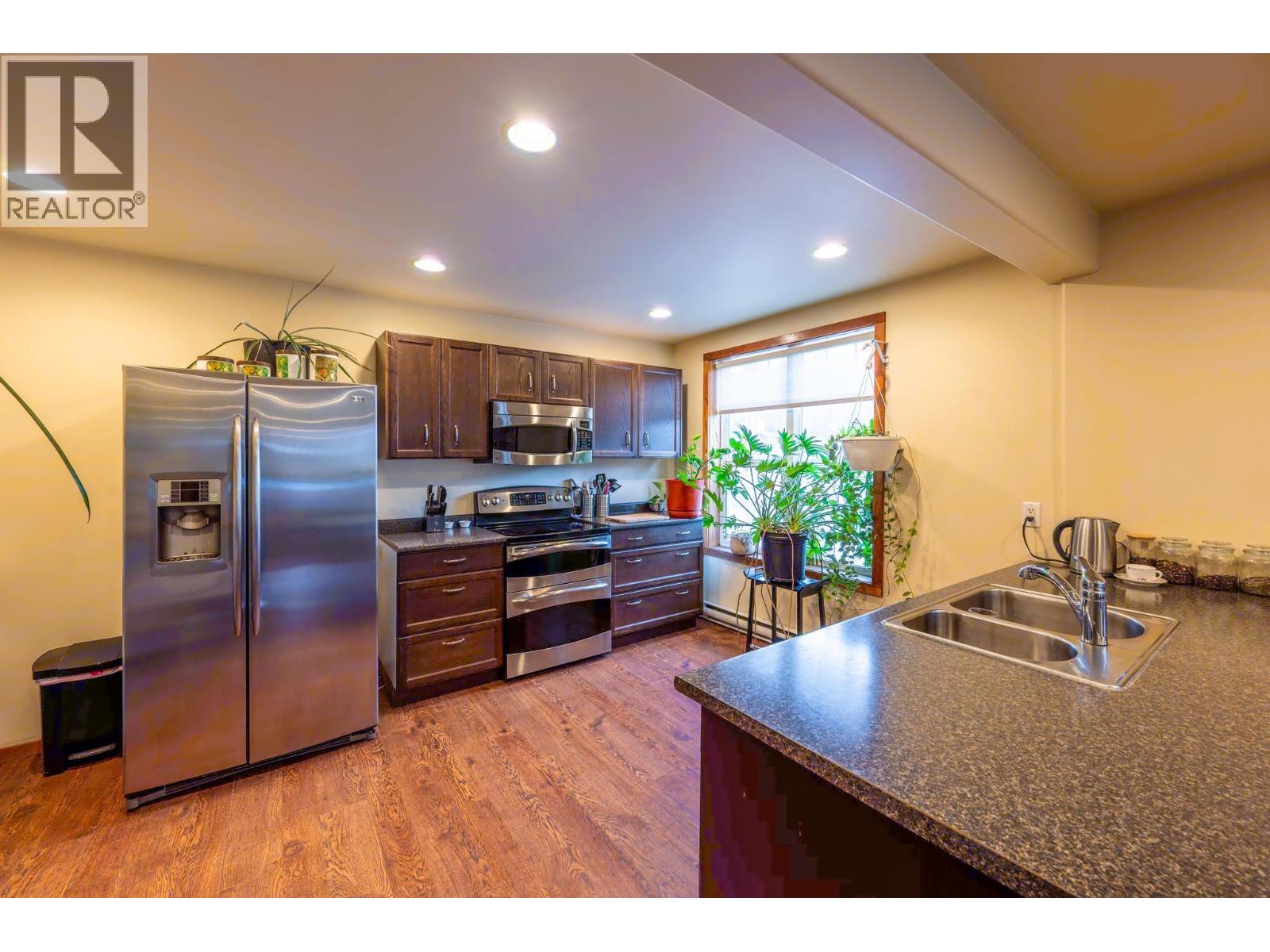 901 10th  S Avenue, Golden, British Columbia  V0A 1H0 - Photo 55 - 10329405