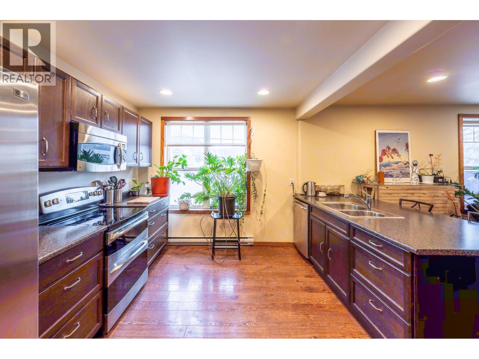 901 10th  S Avenue, Golden, British Columbia  V0A 1H0 - Photo 56 - 10329405