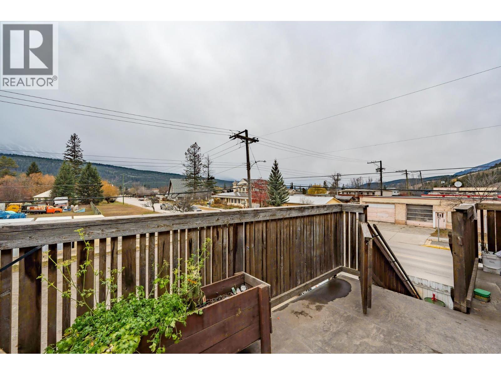 901 10th  S Avenue, Golden, British Columbia  V0A 1H0 - Photo 93 - 10329405