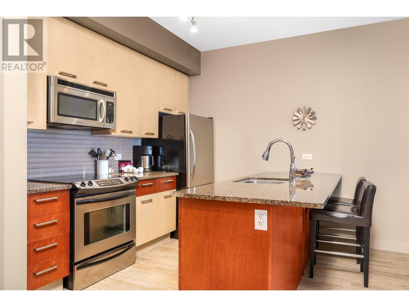 30 Monashee Road Unit# 310, Silver Star, British Columbia  V1B 0S8 - Photo 10 - 10329453