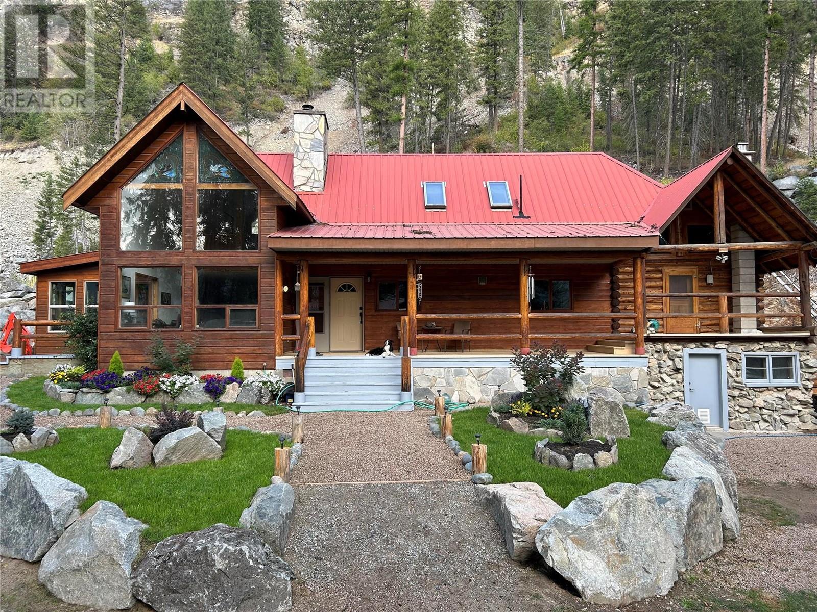 12355 Brown Creek Road, Grand Forks, British Columbia  V0H 1H8 - Photo 1 - 10330346