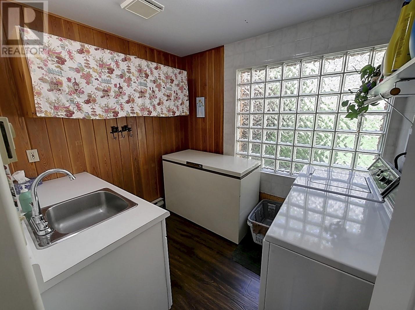 12355 Brown Creek Road, Grand Forks, British Columbia  V0H 1H8 - Photo 10 - 10330346