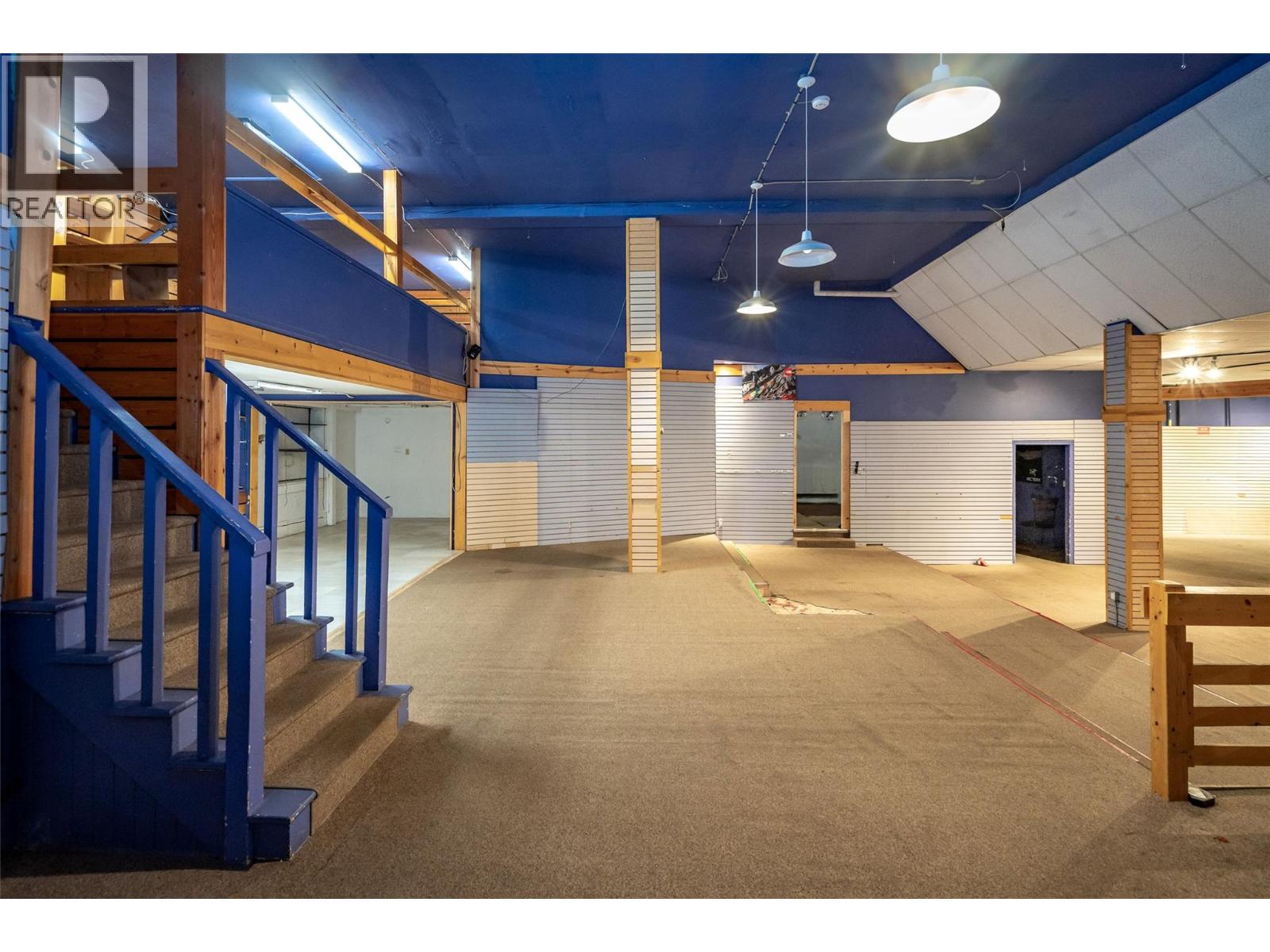 639 Baker Street, Nelson, British Columbia  V1L 4J3 - Photo 26 - 10330668