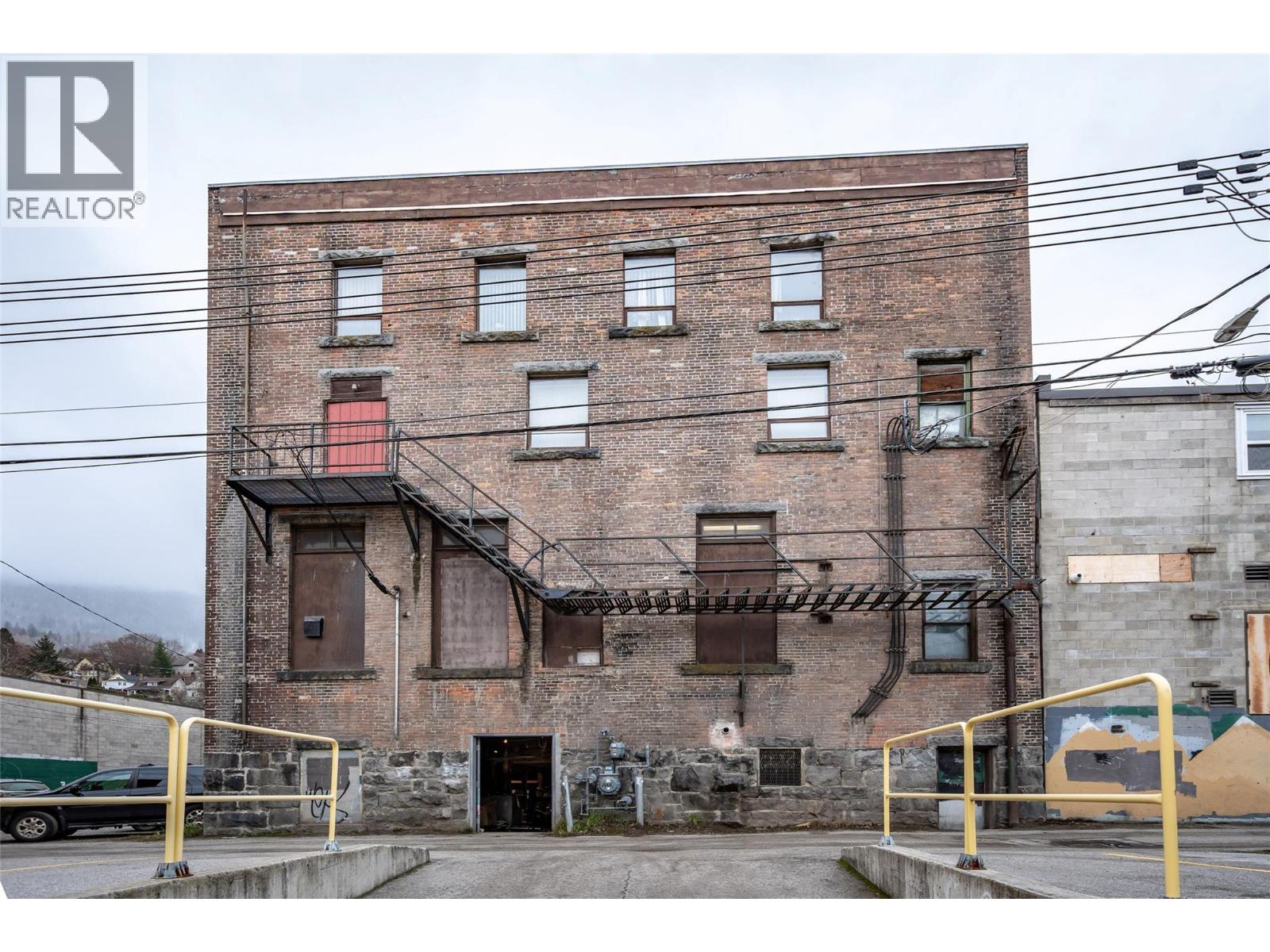 639 Baker Street, Nelson, British Columbia  V1L 4J3 - Photo 48 - 10330668