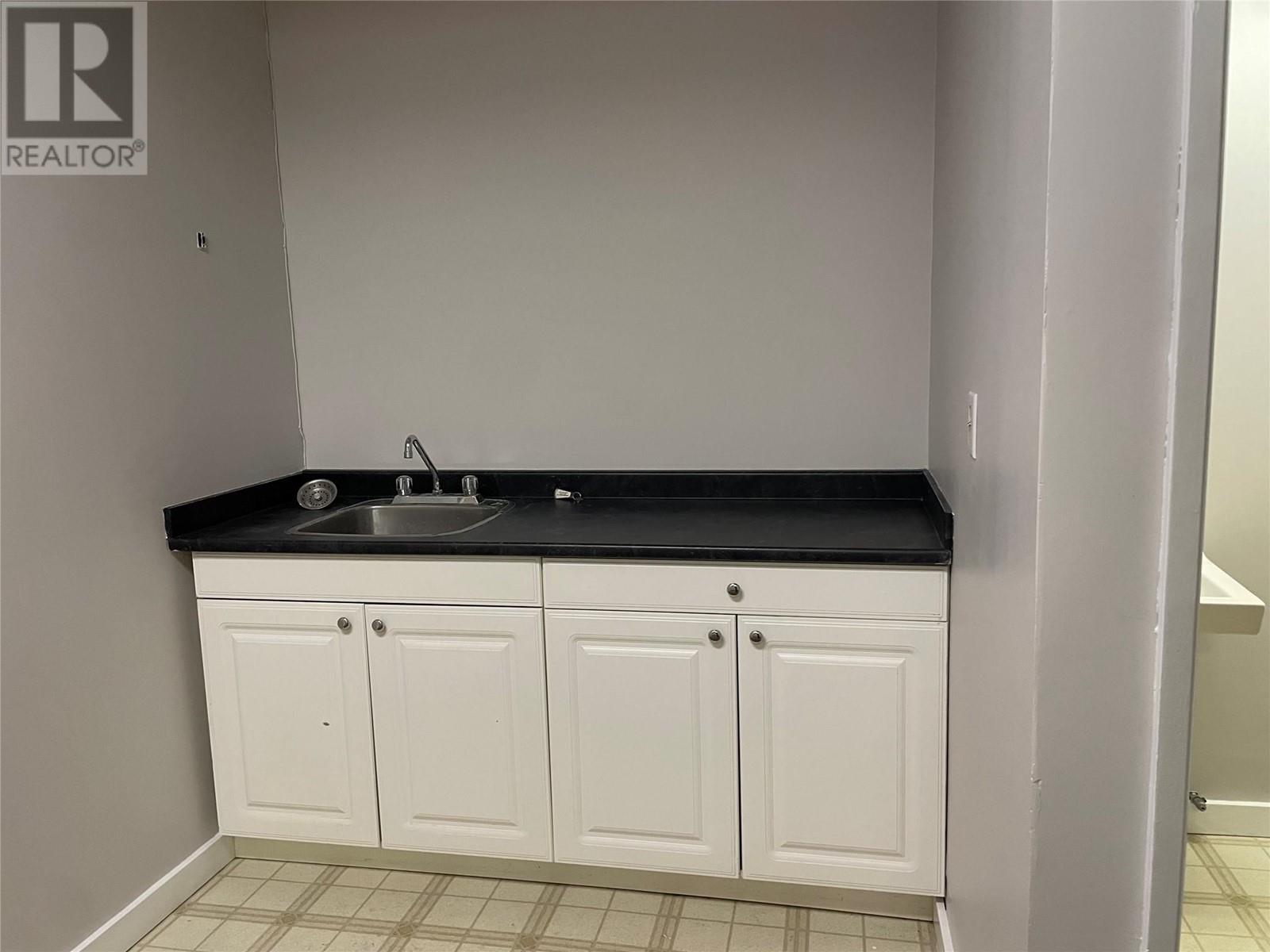 3202 32 Avenue, Vernon, British Columbia  V1T 2M5 - Photo 13 - 10330630