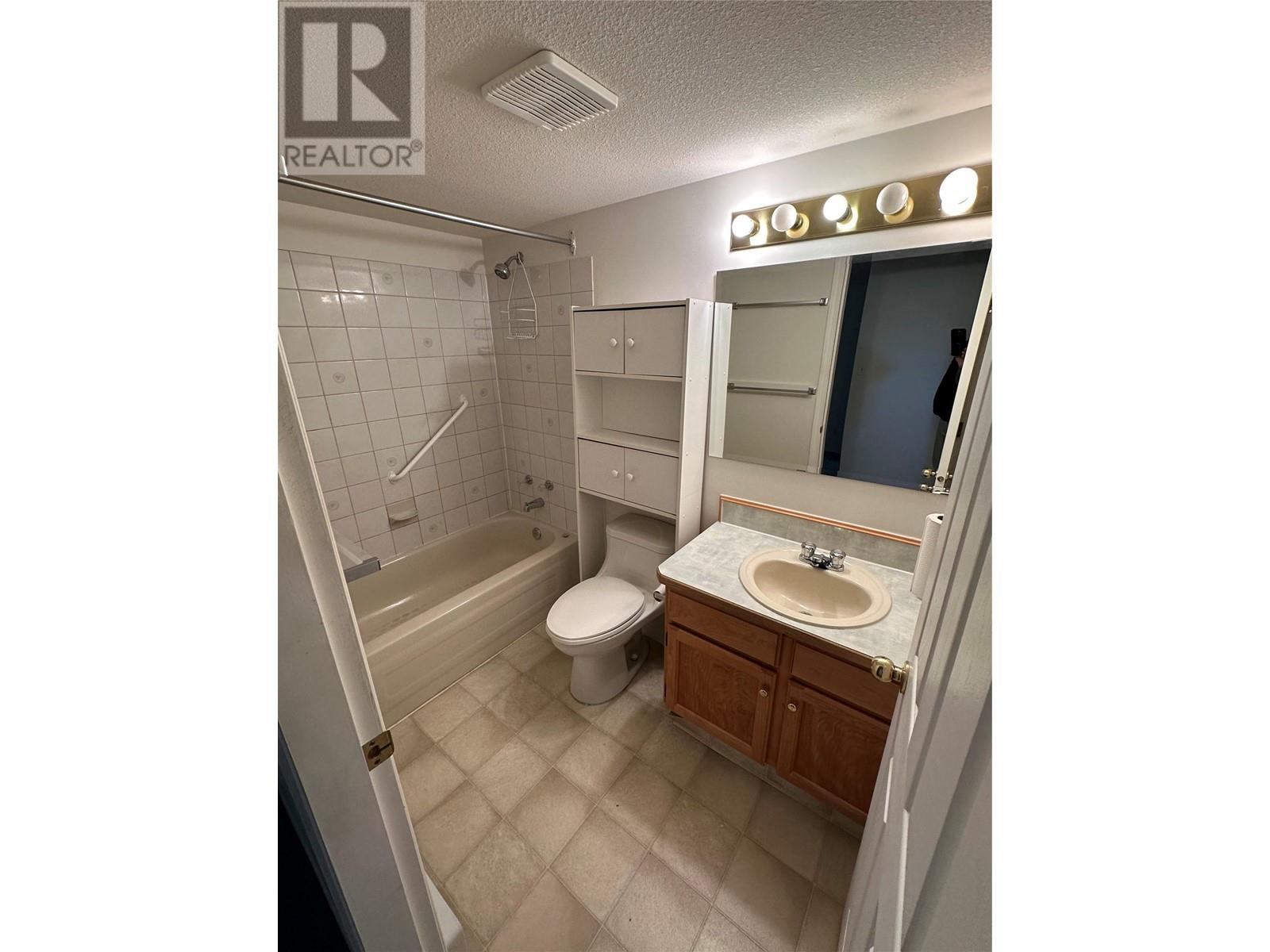 3426 Hemlock Street Unit# 102, Penticton, British Columbia  V2A 8K1 - Photo 8 - 10331232