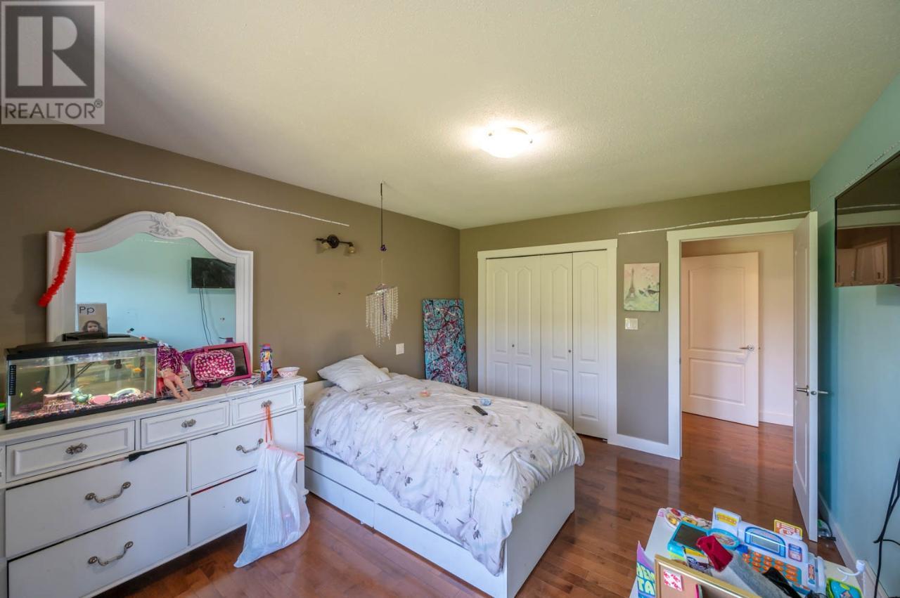 300 Jones Way Road, Oliver, British Columbia  V0H 1T5 - Photo 25 - 10331353