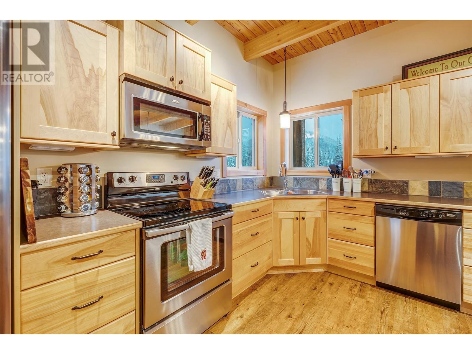 308 Creekview Road Unit# 17, Penticton, British Columbia  V2A 0E2 - Photo 8 - 10331141