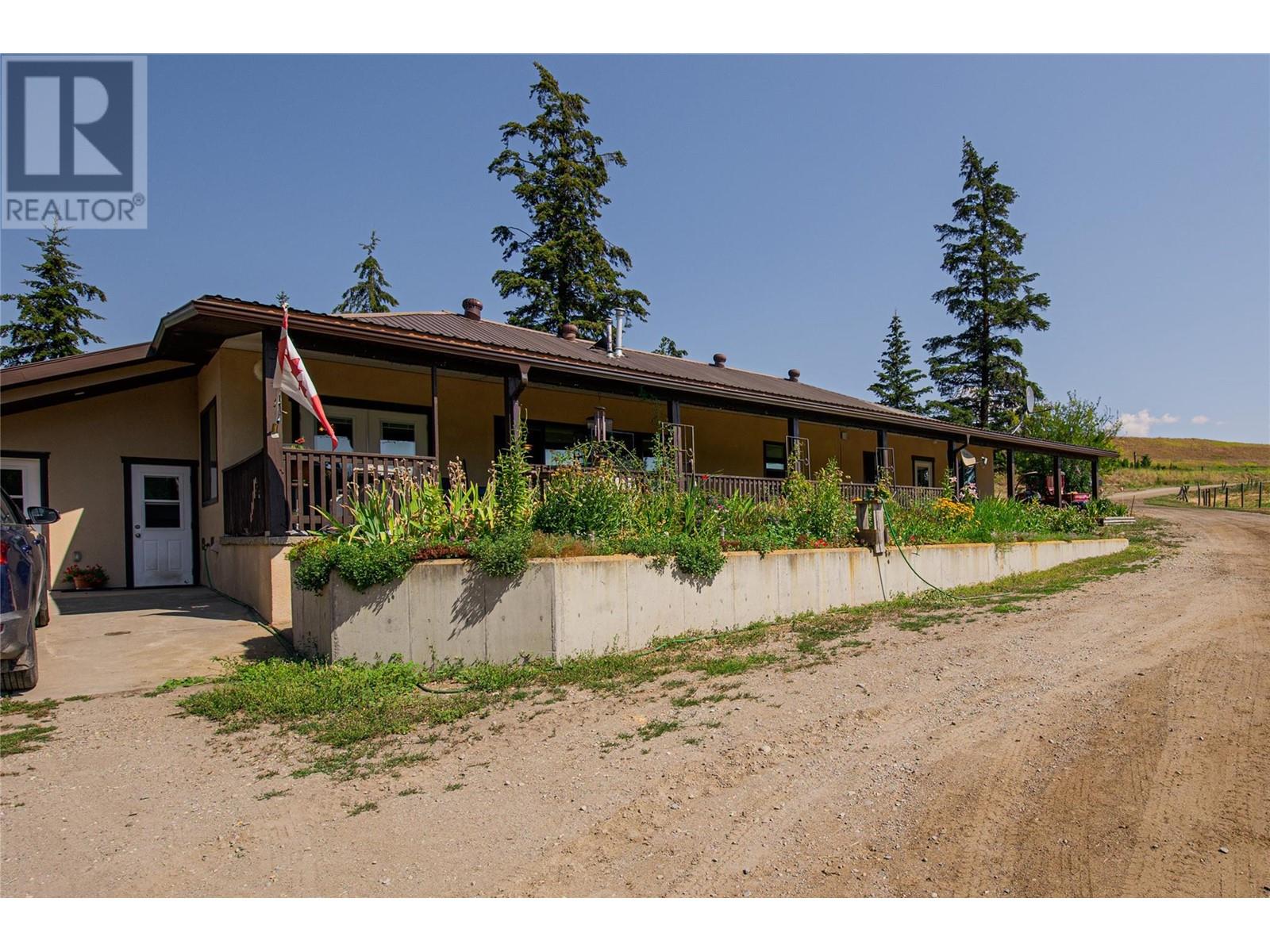 9982 97b Highway, Enderby, British Columbia  V0E 1V3 - Photo 19 - 10331525