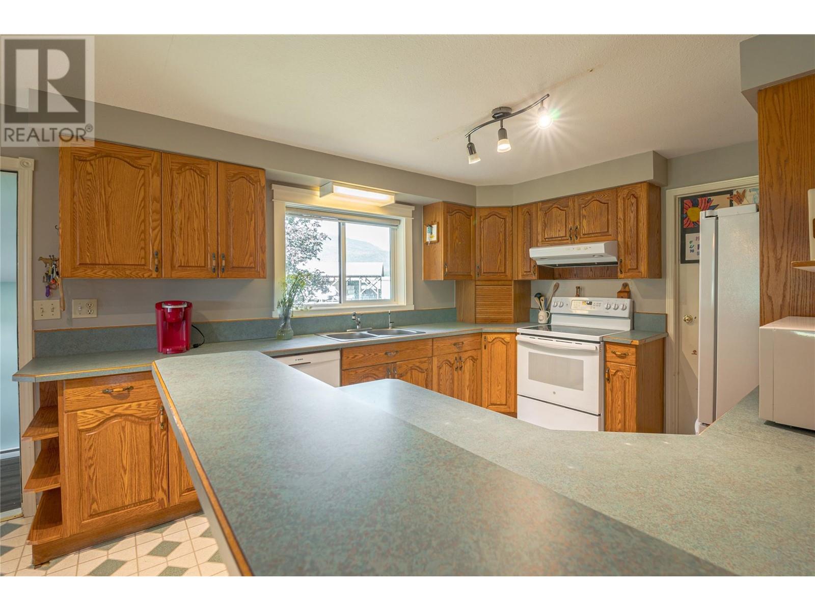 9982 97b Highway, Enderby, British Columbia  V0E 1V3 - Photo 21 - 10331525