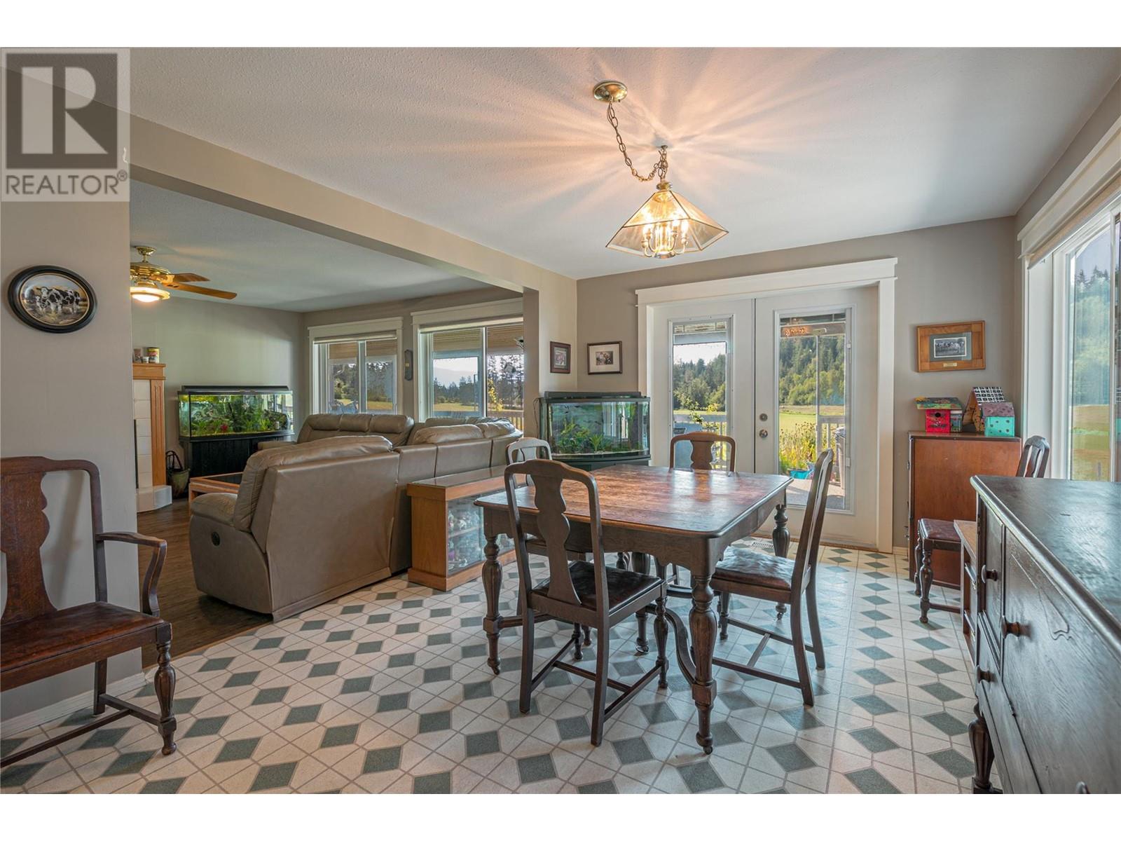 9982 97b Highway, Enderby, British Columbia  V0E 1V3 - Photo 23 - 10331525