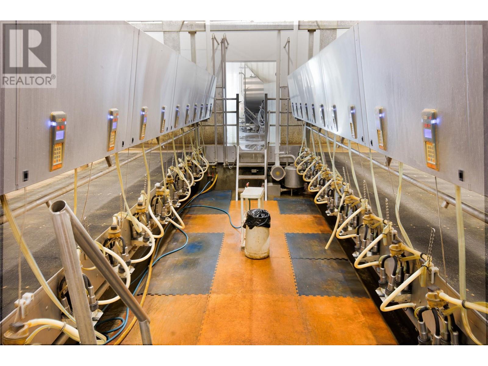 9982 97b Highway, Enderby, British Columbia  V0E 1V3 - Photo 7 - 10331525