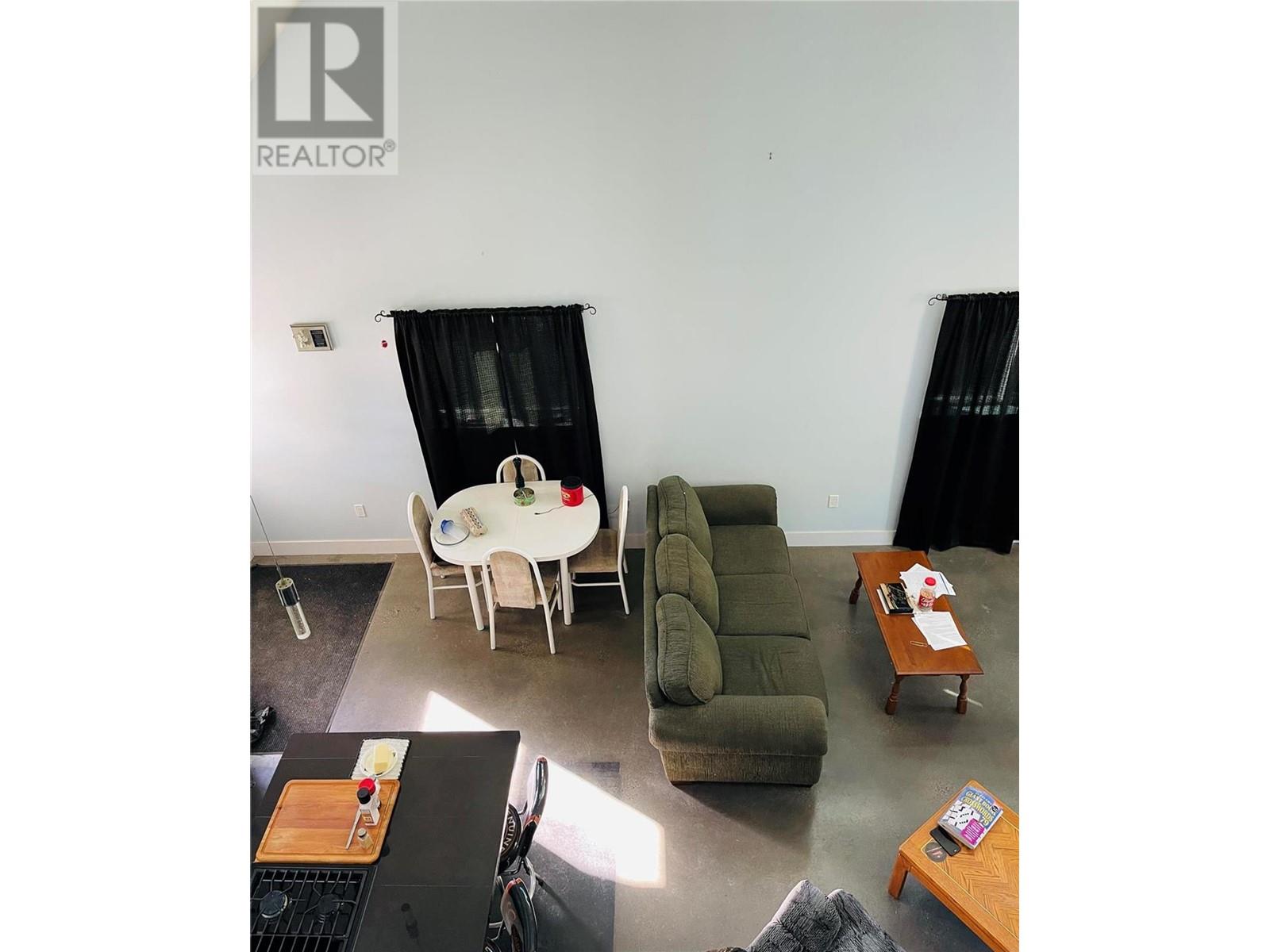 5763 Ponderosa Road, Falkland, British Columbia  V0E 1W0 - Photo 19 - 10331473