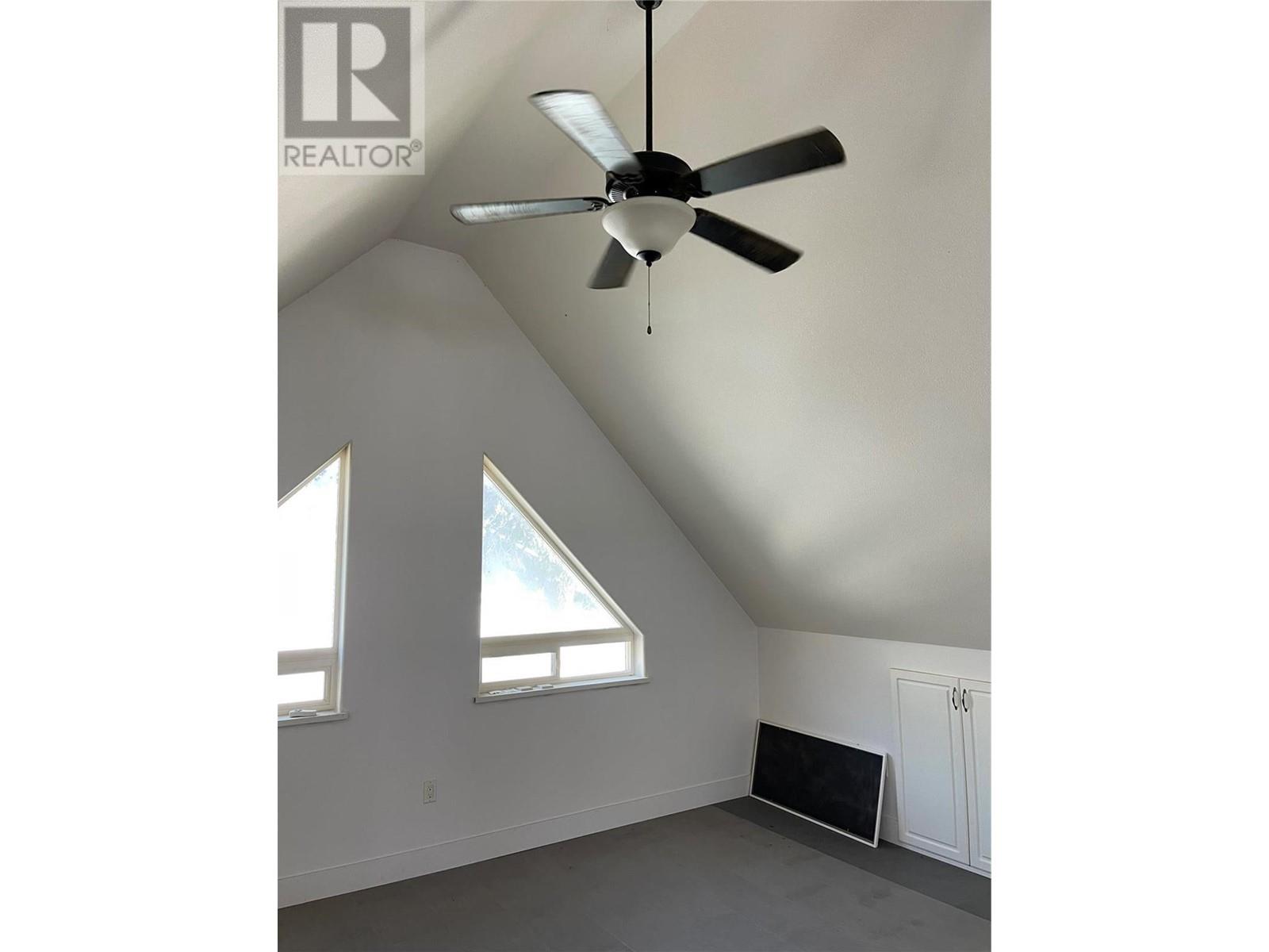 5763 Ponderosa Road, Falkland, British Columbia  V0E 1W0 - Photo 22 - 10331473