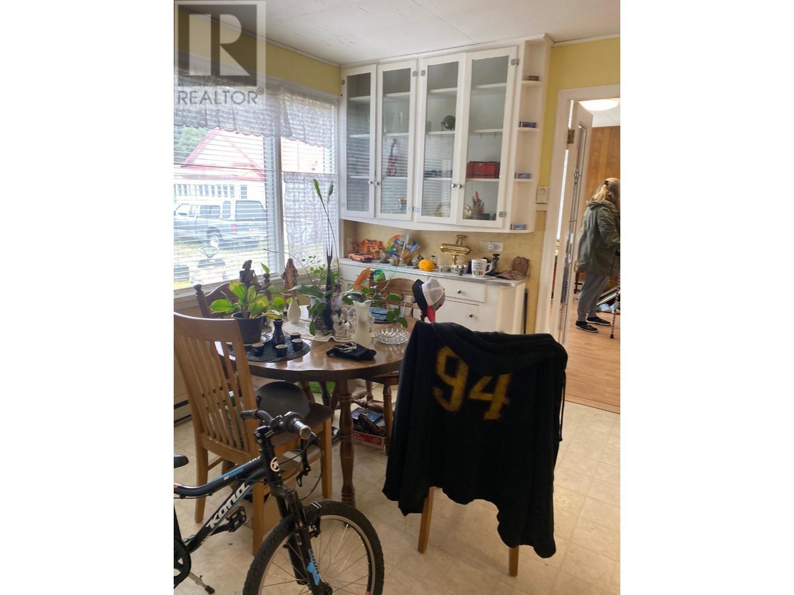 4646 Barriere Town Road, Barriere, British Columbia  V0E 1E0 - Photo 10 - 10331439