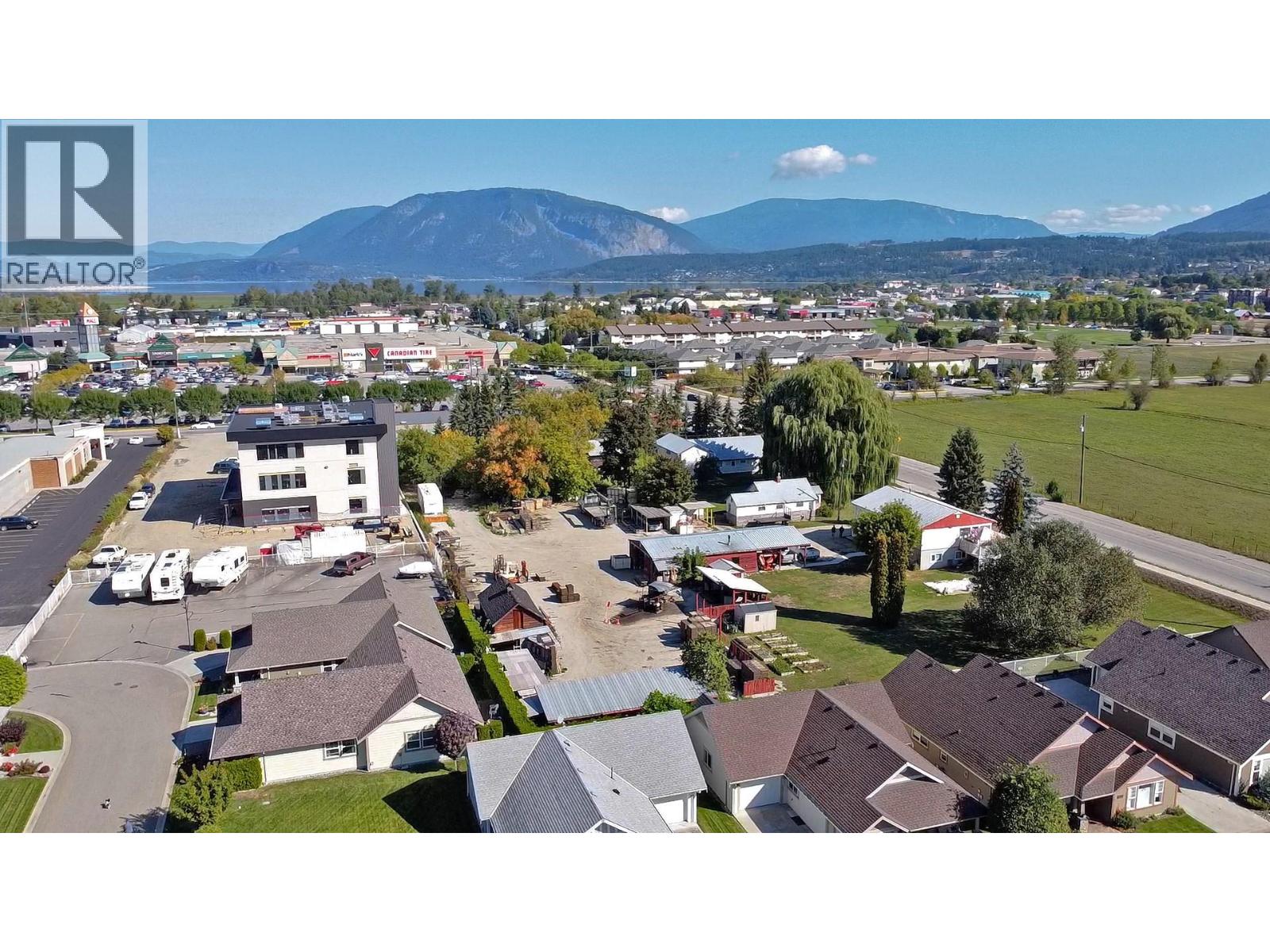 1091, 1131, 1171 10 Street Sw, Salmon Arm, British Columbia  V1E 1T2 - Photo 4 - 10331716