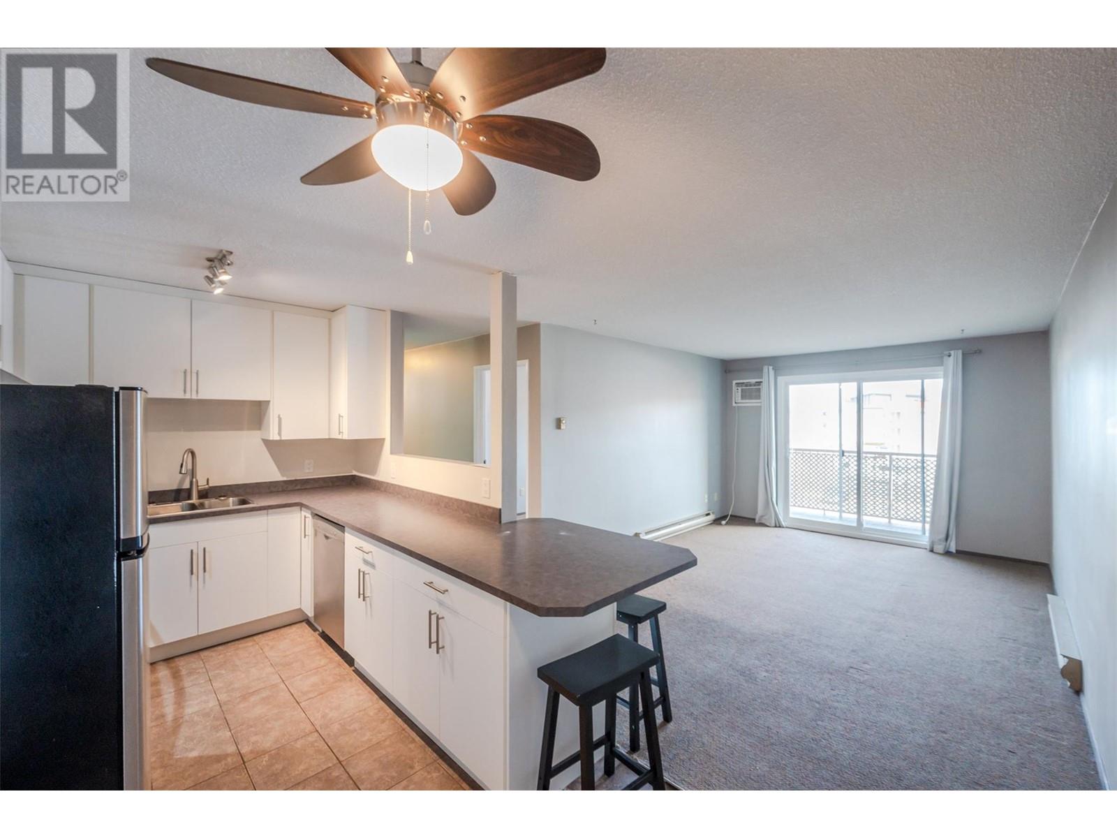 130 Skaha Place Unit# 408, Penticton, British Columbia  V2A 7J6 - Photo 3 - 10332945