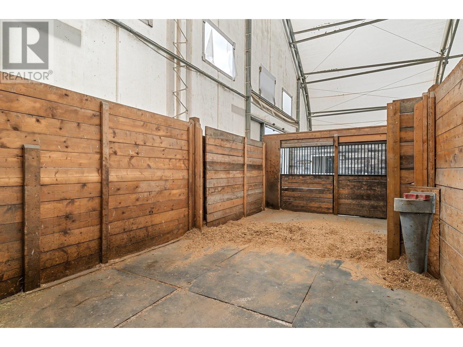 3830 Casorso Road, Kelowna, British Columbia  V1W 4R7 - Photo 24 - 10332713