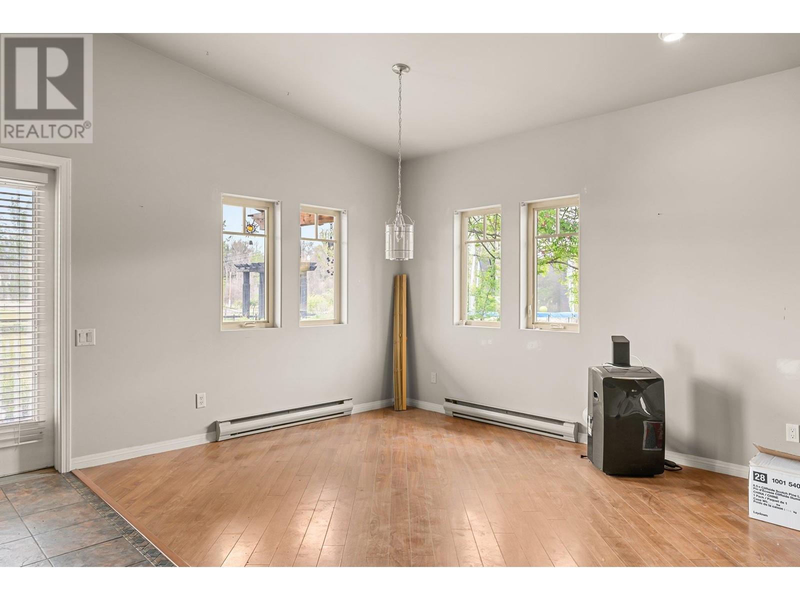 3830 Casorso Road, Kelowna, British Columbia  V1W 4R7 - Photo 42 - 10332713