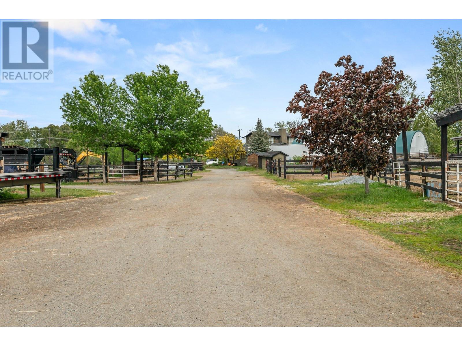 3830 Casorso Road, Kelowna, British Columbia  V1W 4R7 - Photo 48 - 10332713