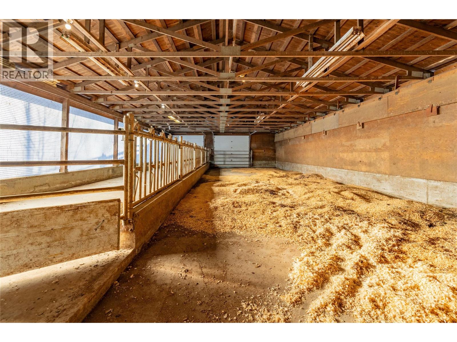 266 Mallory Road, Enderby, British Columbia  V4Y 4H9 - Photo 8 - 10332976