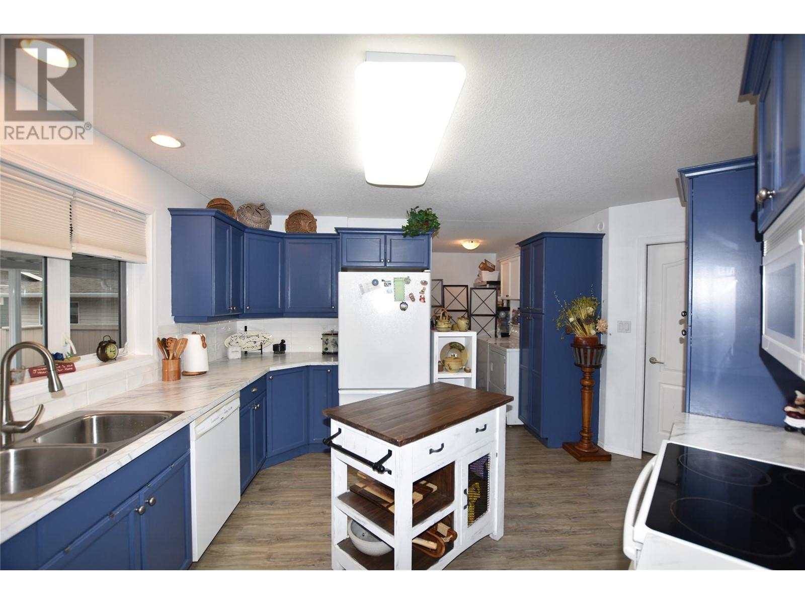 606 Nighthawk Avenue, Vernon, British Columbia  V1H 2A1 - Photo 14 - 10333198