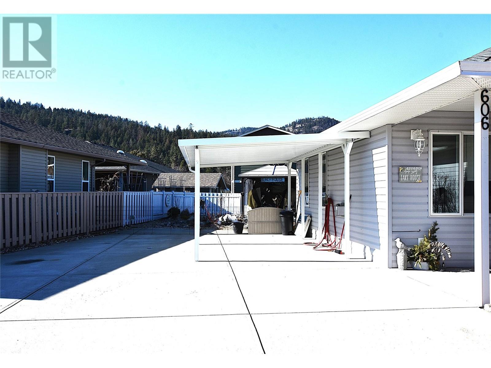 606 Nighthawk Avenue, Vernon, British Columbia  V1H 2A1 - Photo 3 - 10333198