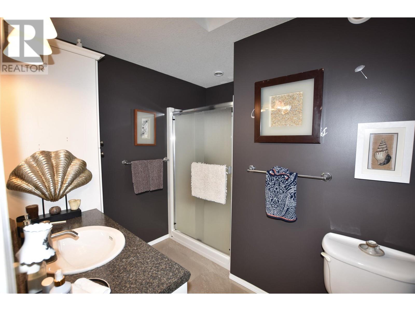 606 Nighthawk Avenue, Vernon, British Columbia  V1H 2A1 - Photo 31 - 10333198