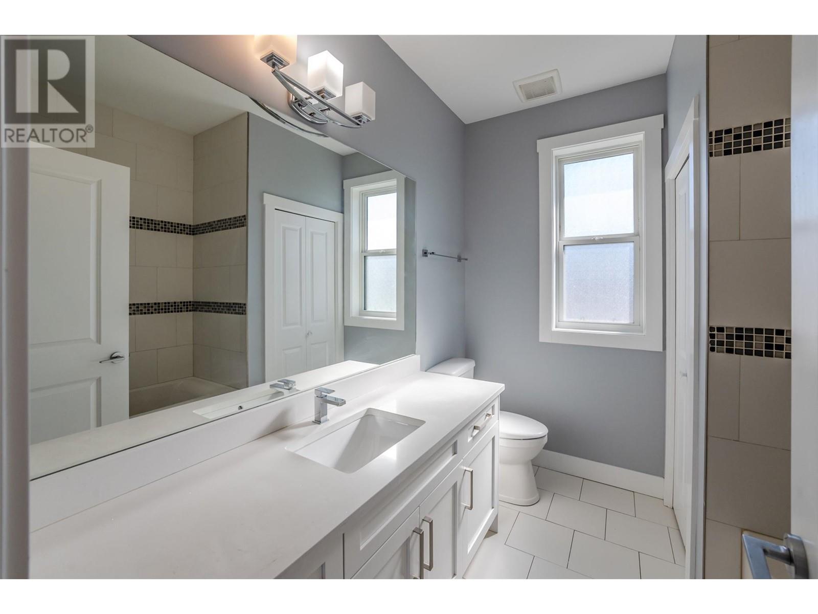 703 Forestbrook Drive Unit# 102, Penticton, British Columbia  V2A 2E6 - Photo 10 - 10333294