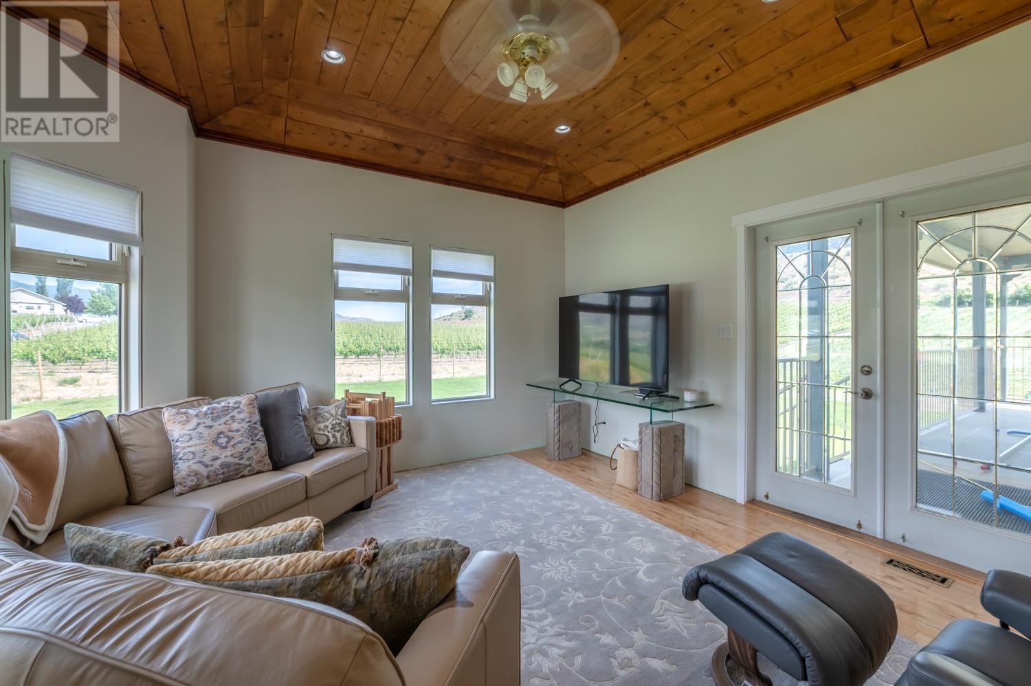 4535 Ryegrass Road, Oliver, British Columbia  V0H 1T1 - Photo 13 - 10333423