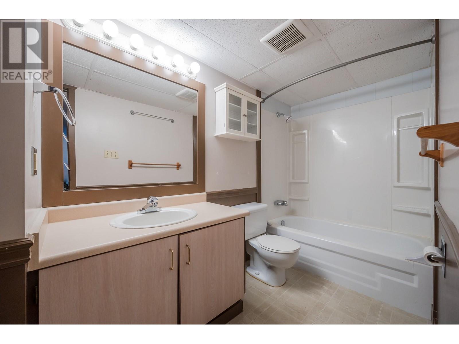 1410 Penticton Avenue Unit# 215, Penticton, British Columbia  V2A 2N5 - Photo 10 - 10333528