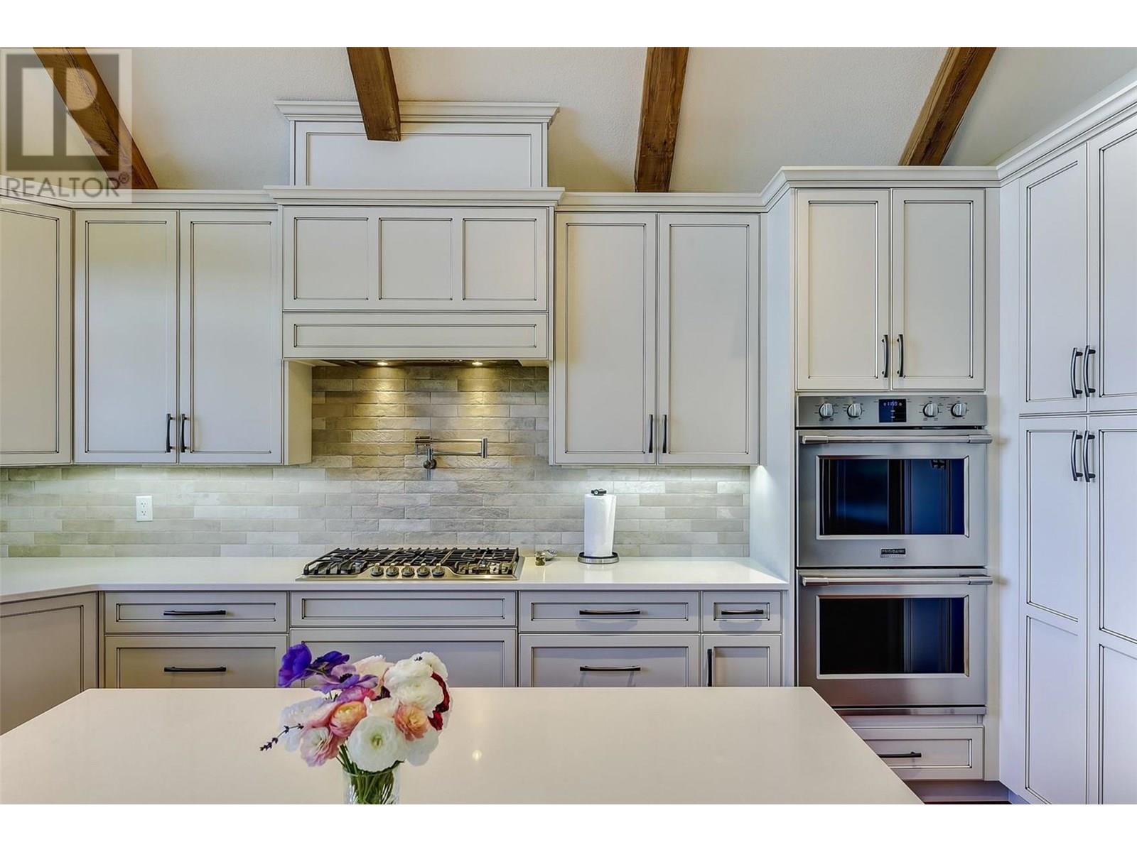 3672 Luxmoore Road, Kelowna, British Columbia  V1W 4C7 - Photo 14 - 10333671