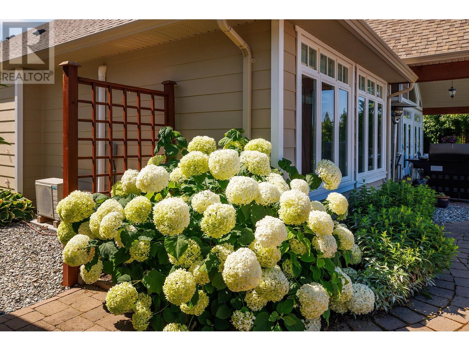 3672 Luxmoore Road, Kelowna, British Columbia  V1W 4C7 - Photo 17 - 10333671