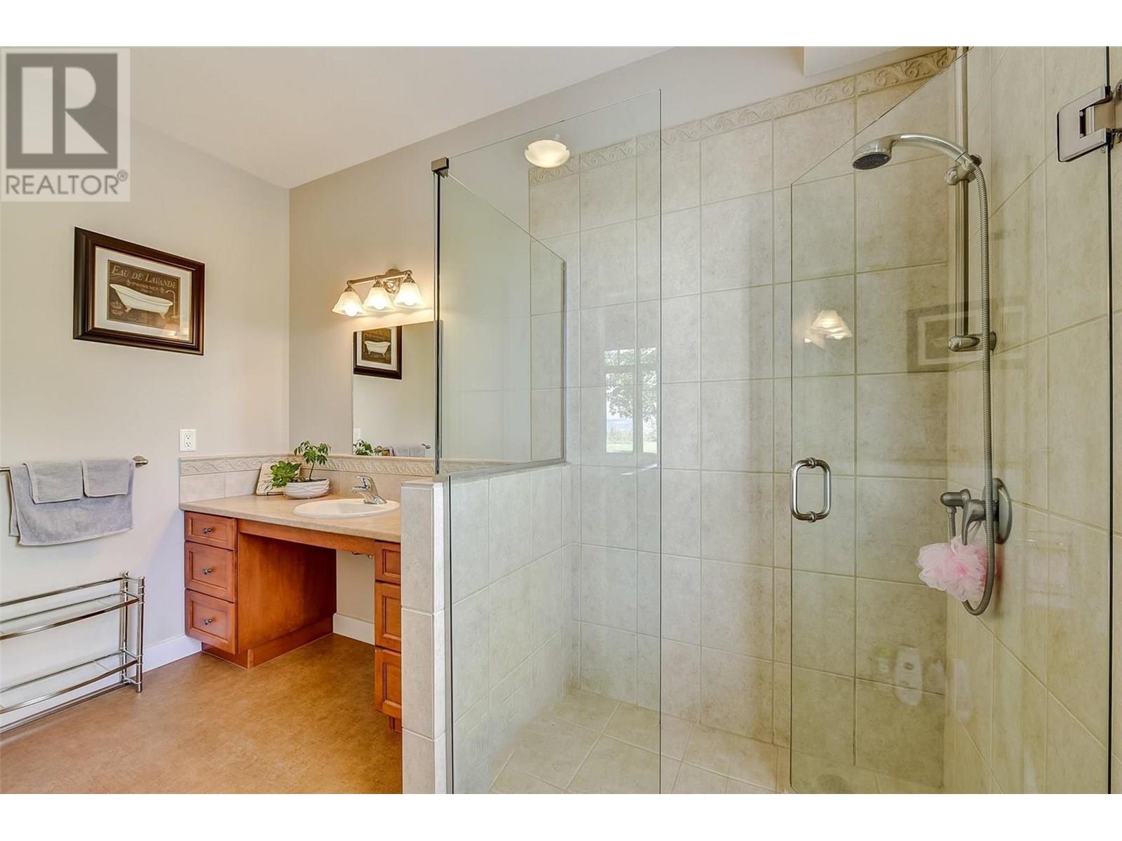 3672 Luxmoore Road, Kelowna, British Columbia  V1W 4C7 - Photo 30 - 10333671