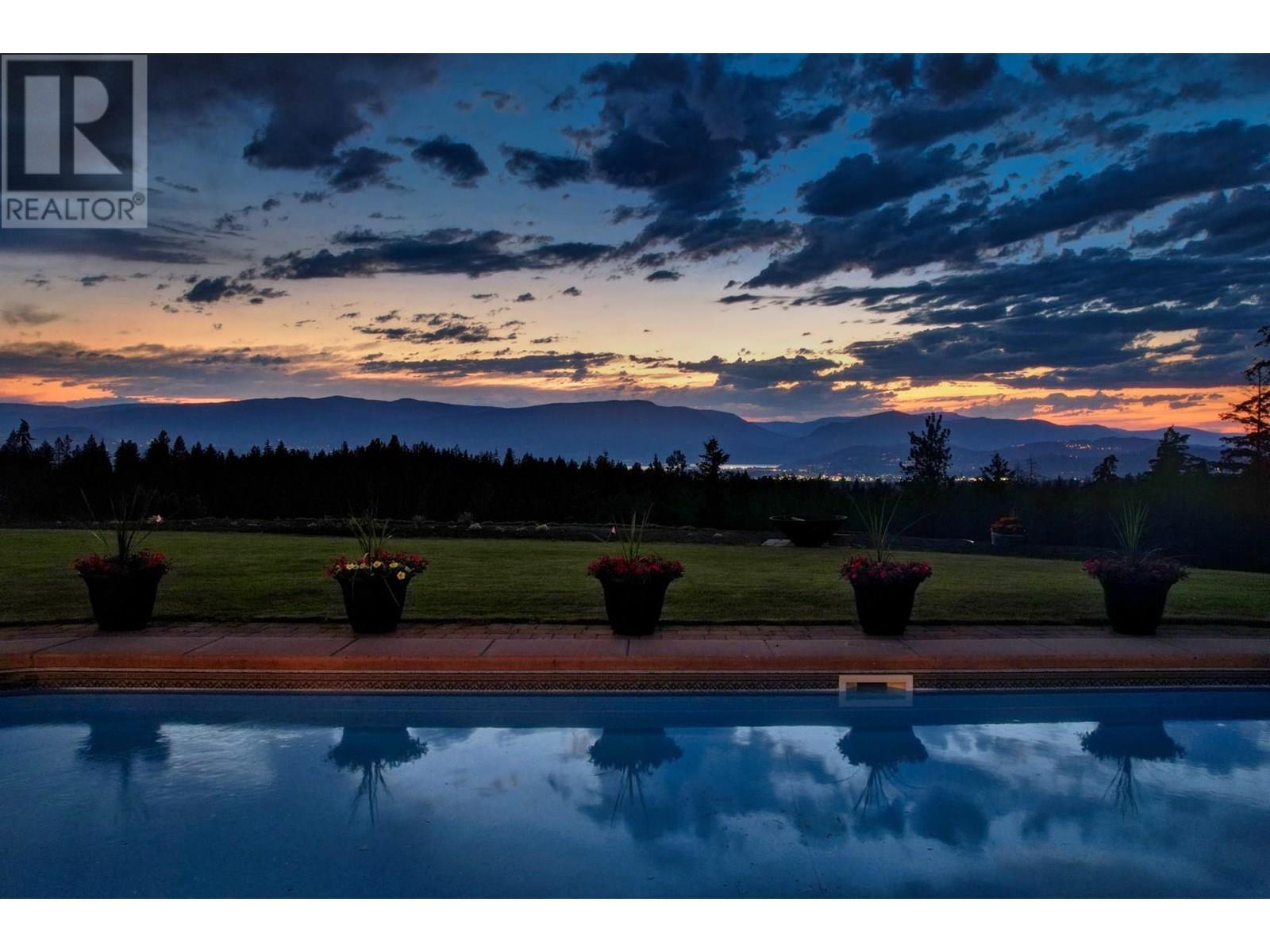 3672 Luxmoore Road, Kelowna, British Columbia  V1W 4C7 - Photo 55 - 10333671