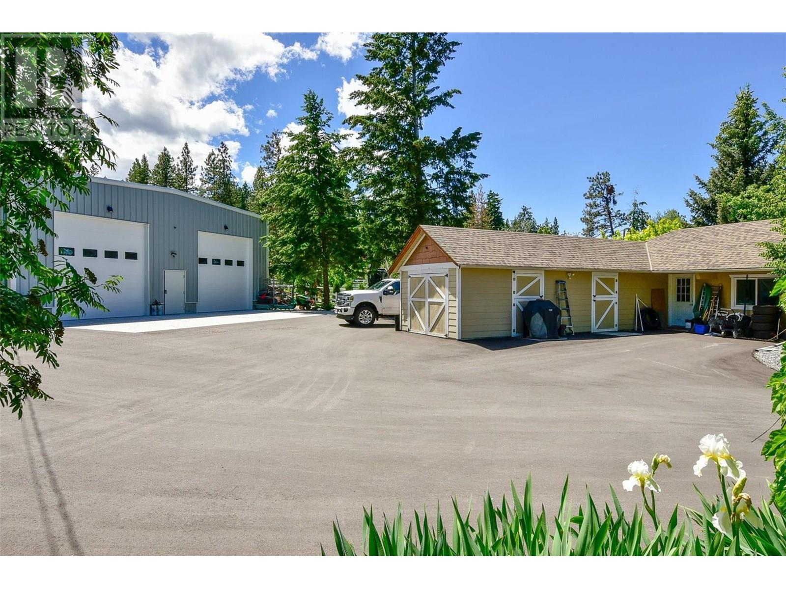 3672 Luxmoore Road, Kelowna, British Columbia  V1W 4C7 - Photo 63 - 10333671