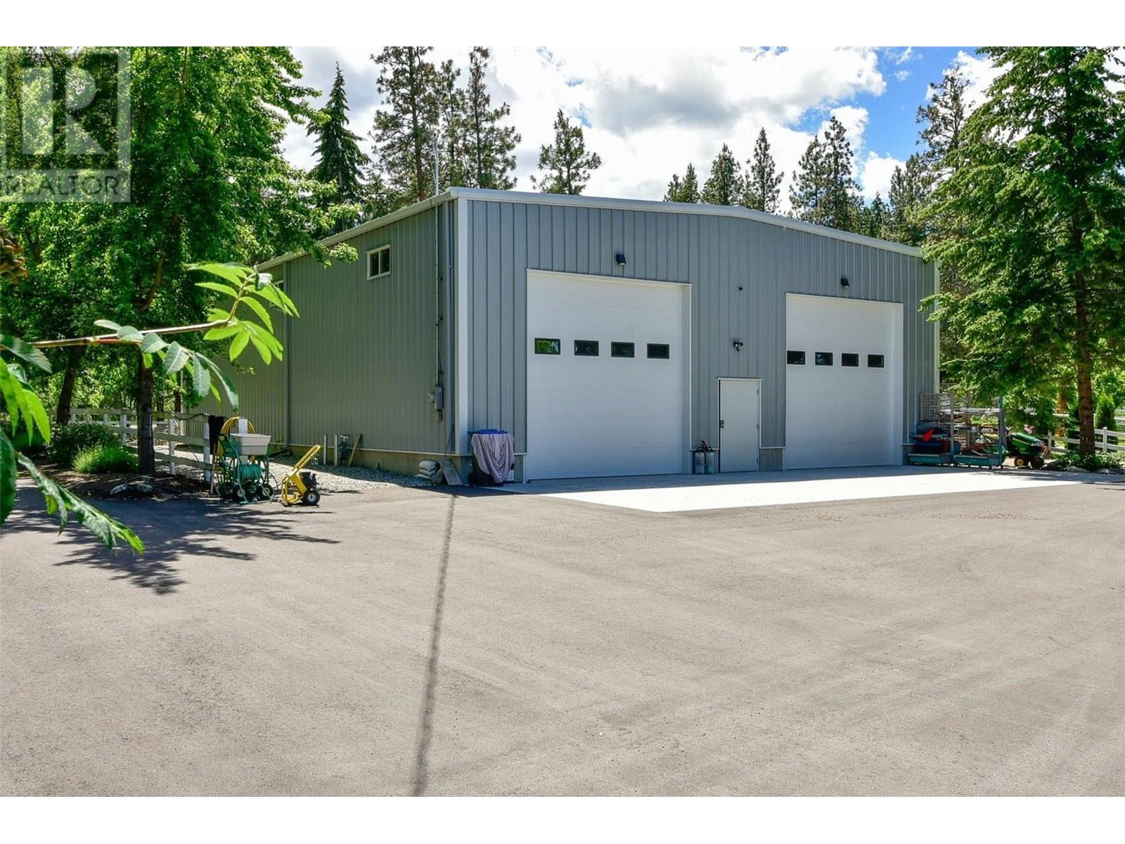 3672 Luxmoore Road, Kelowna, British Columbia  V1W 4C7 - Photo 64 - 10333671